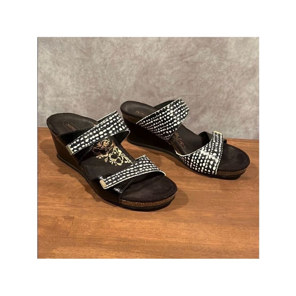 Aetrex black white spotted leather two strap wedge sandal size 39 / 8.5